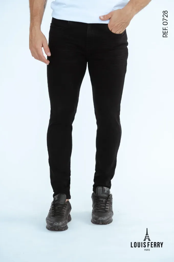 Jean Skinny Bota Tubo Negro